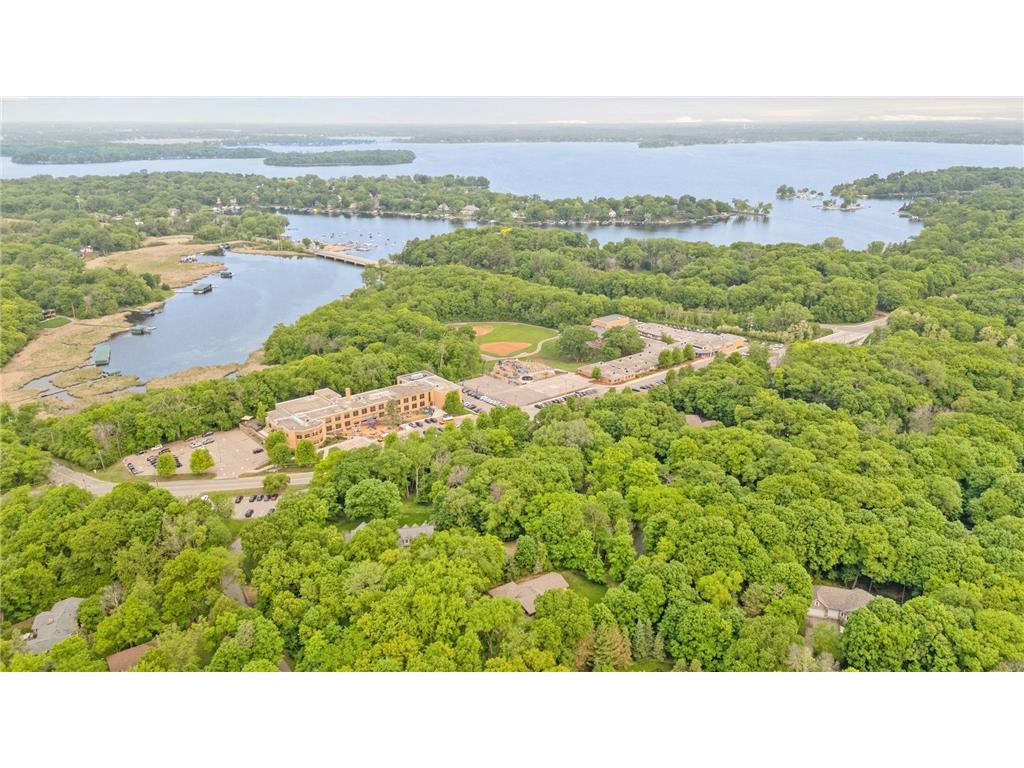 18995 Maple Lane Deephaven MN 55331 6734629 image22