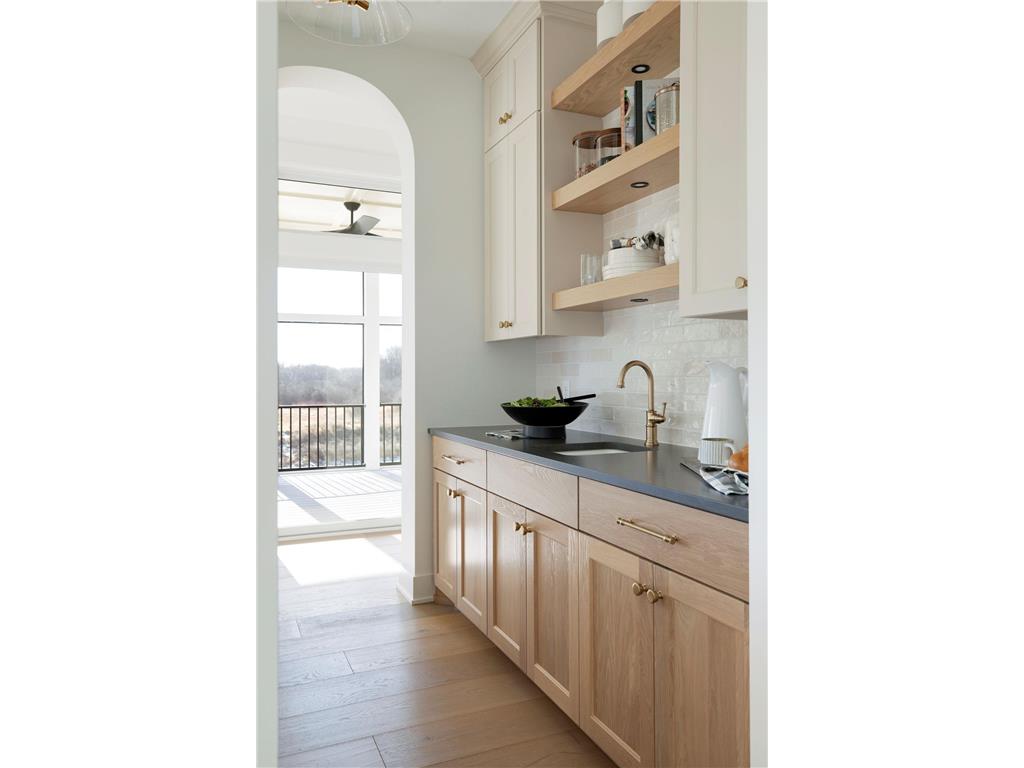 18995 Maple Lane Deephaven MN 55331 6734629 image8