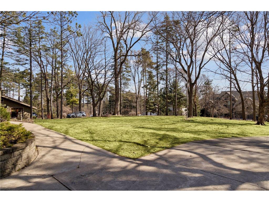 18XX Hunter Lane Mendota Heights MN 55118 7071467 image17