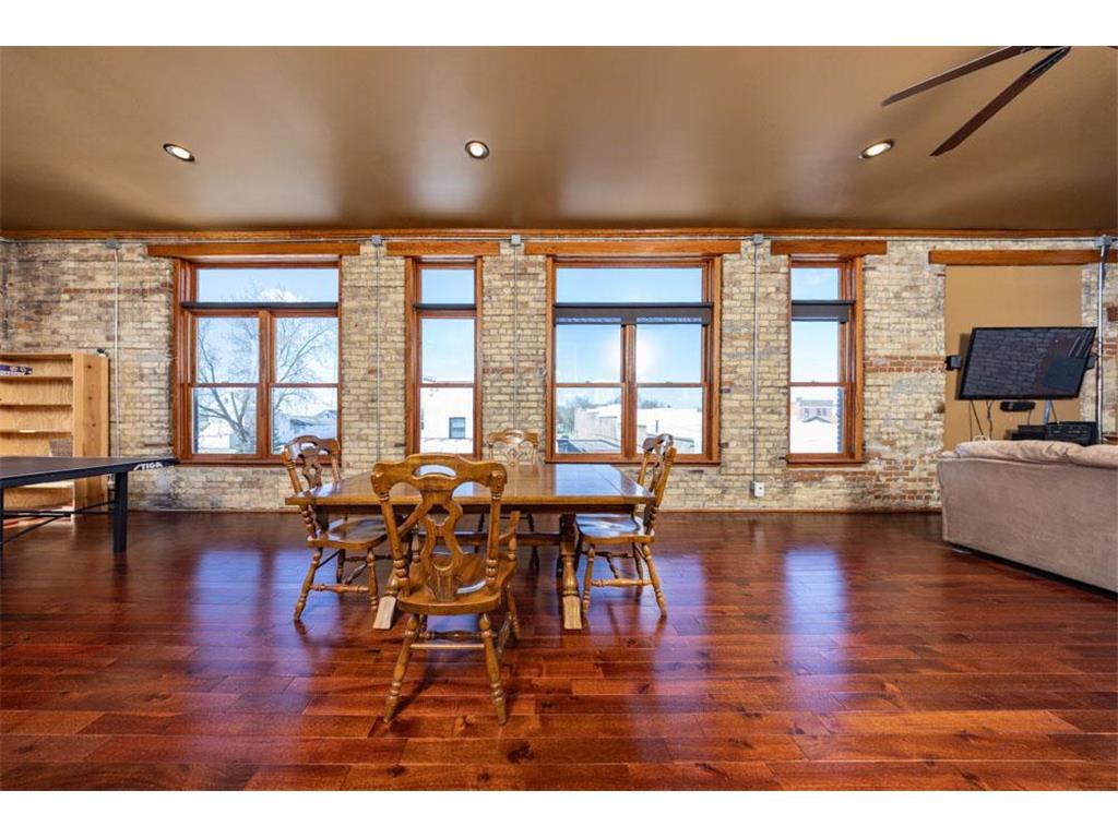 19 2nd Avenue SE Fairfax MN 55332 7062035 image8