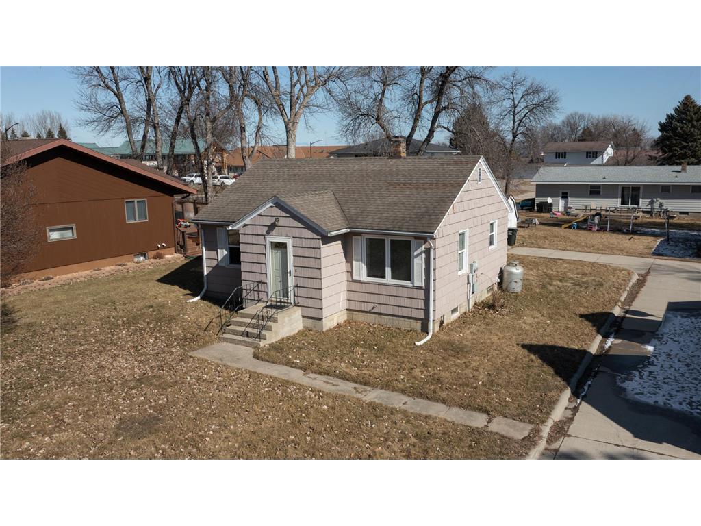 19 9th Avenue NE Elbow Lake MN 56531 6499951 image1