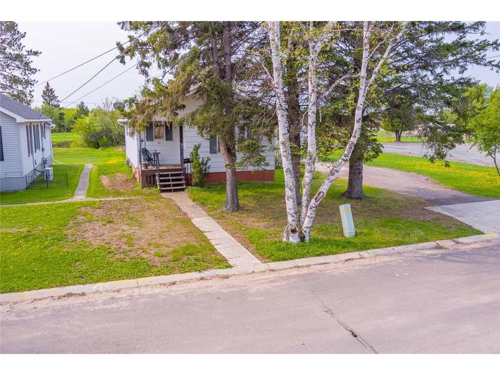 19 Central Avenue E Aurora MN 55705 6375922 image1