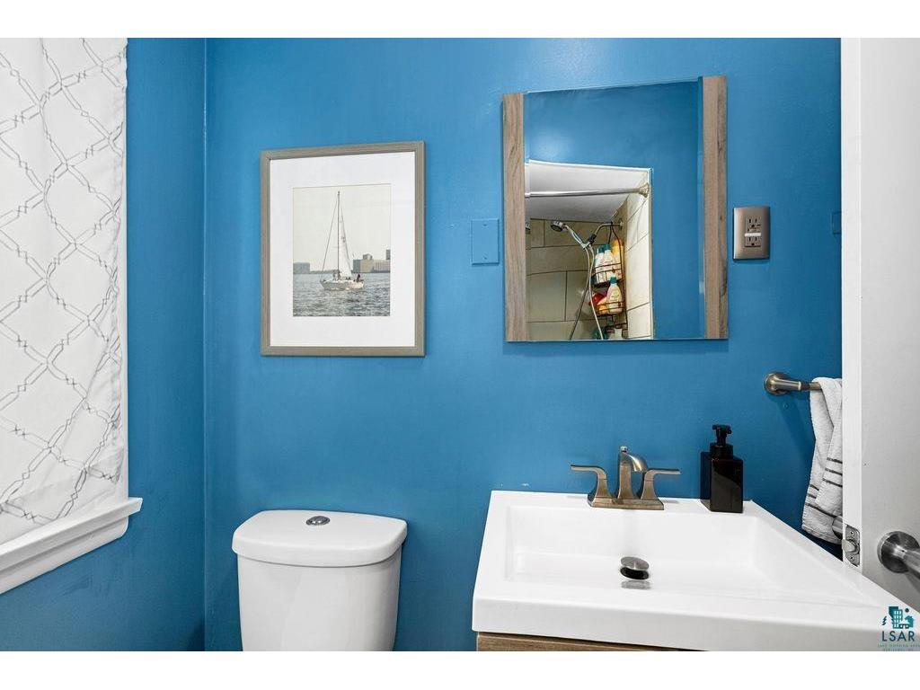 19 E Buffalo Street Duluth MN 55811 7111362 image18