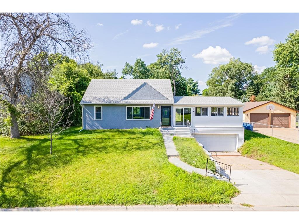 19 East Road Circle Pines MN 55014 6584556 image1