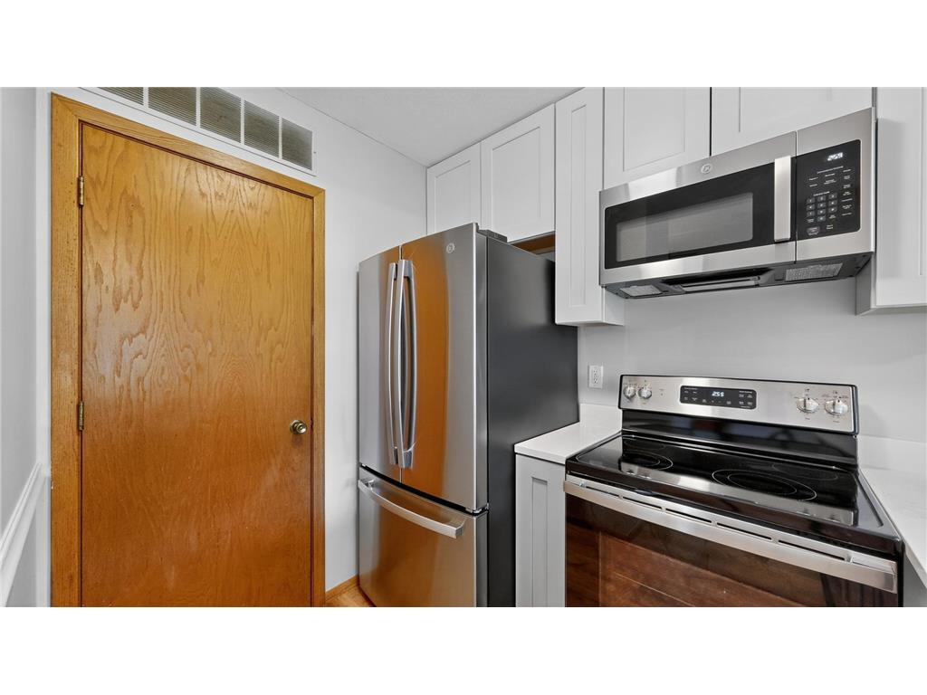 19 Elton Ridge Court NW Rochester MN 55901 6796880 image13