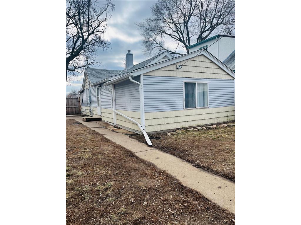 19 Magnolia Avenue E Saint Paul MN 55117 6455441 image1