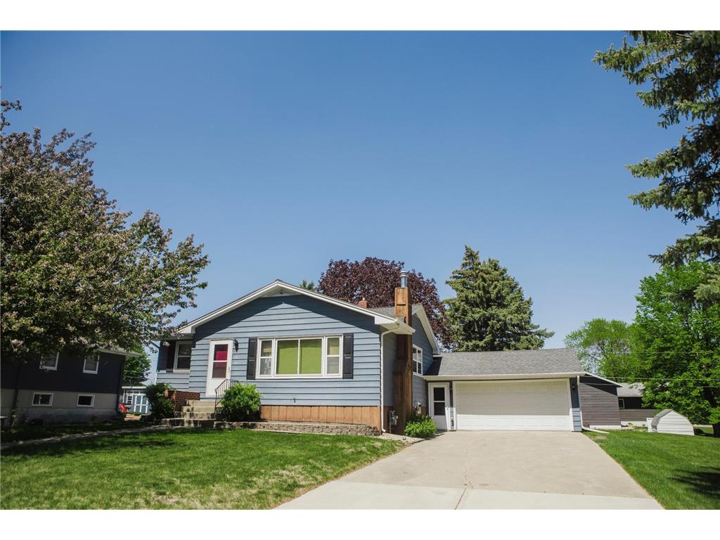 19 N Court Street Morris MN 56267 6720795 image1