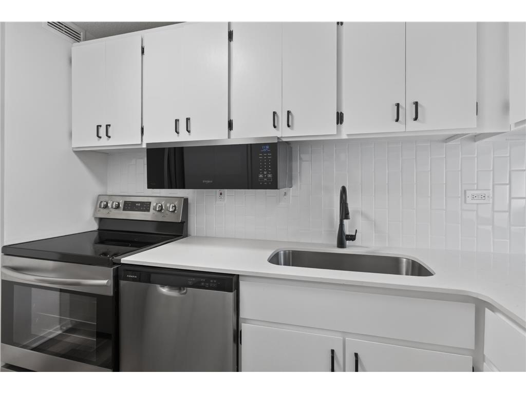19 S 1st Street #B305 Minneapolis MN 55401 7105534 image4