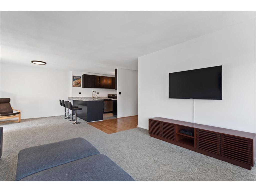 19 S 1st Street #B802 Minneapolis MN 55401 7104899 image4