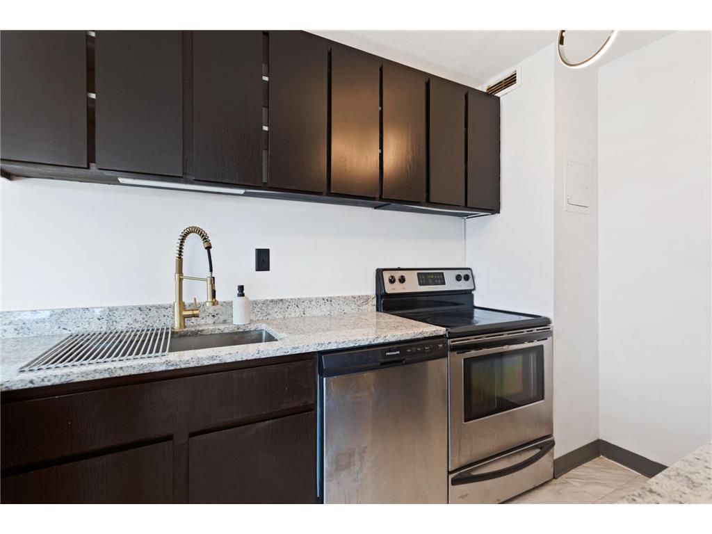 19 S 1st Street #B802 Minneapolis MN 55401 7104899 image7