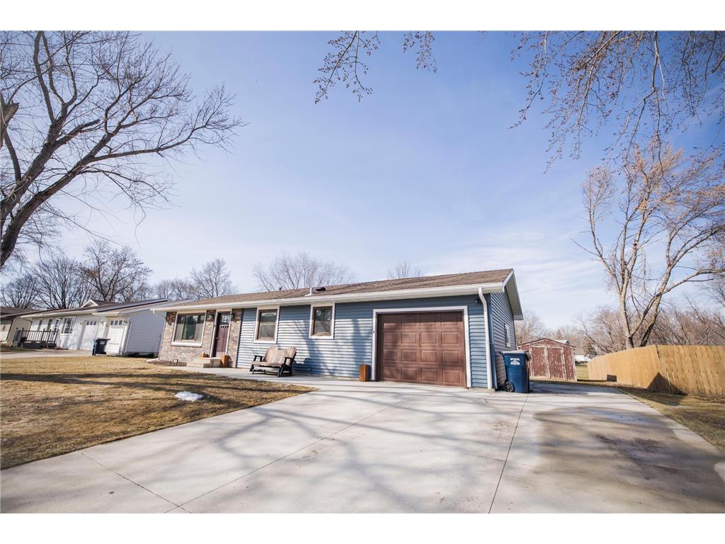 19 Thomas Street Morris MN 56267 7038996 image1