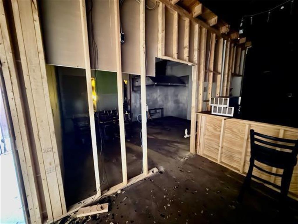 19 W Lake Street Chisholm MN 55719 7021943 image4