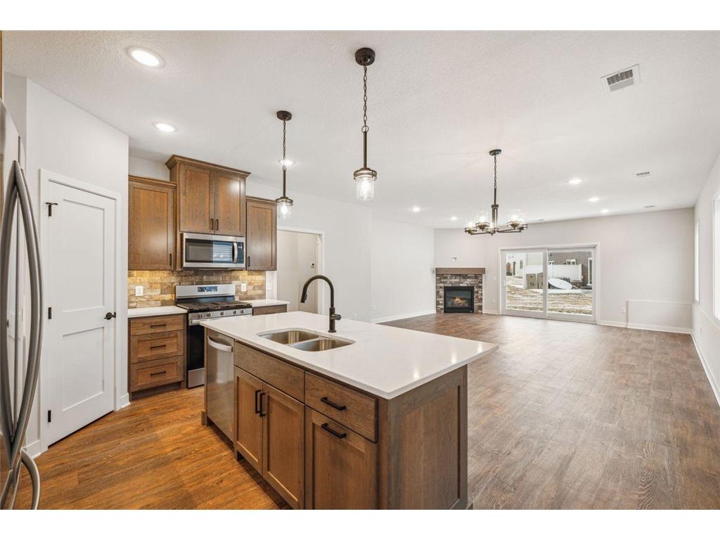 190 Morning Drive Mayer MN 55360 6757312 image3