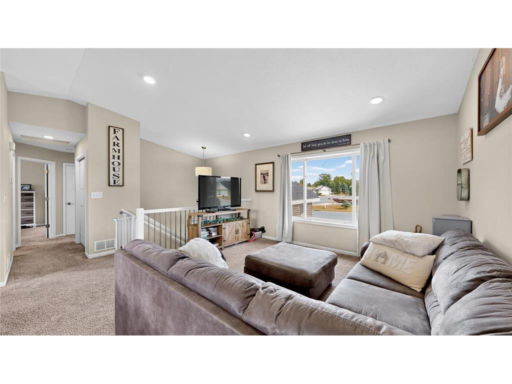 190 Red School Lane Kellogg MN 55945 7018153 image26