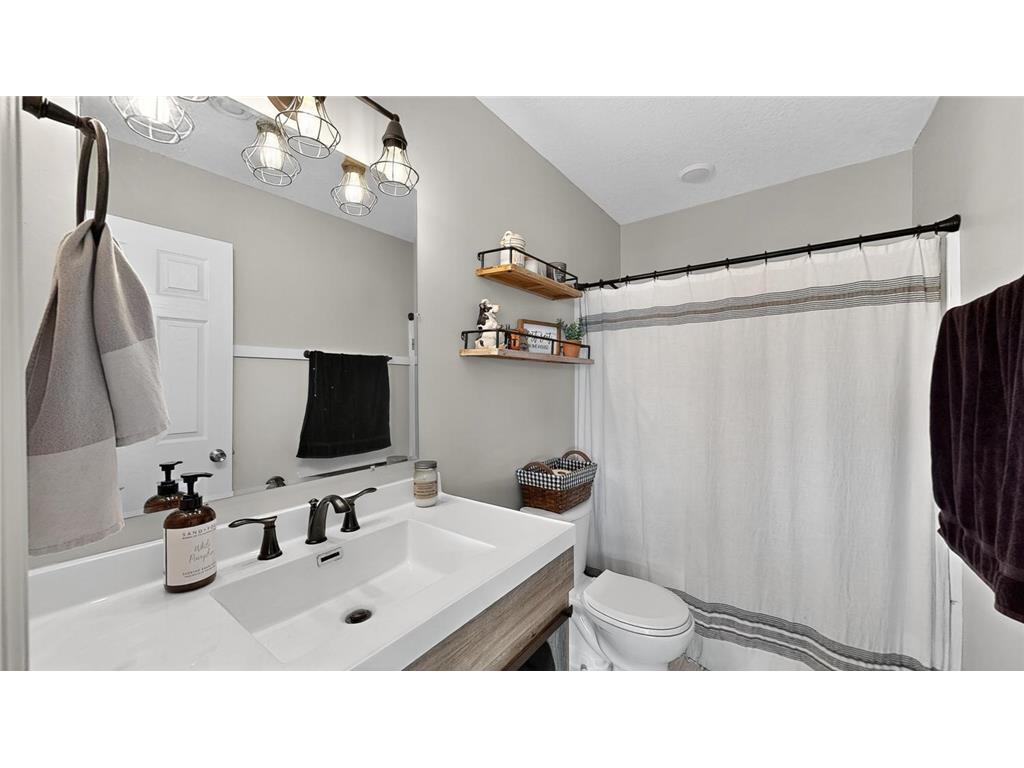 190 Red School Lane Kellogg MN 55945 7018153 image3