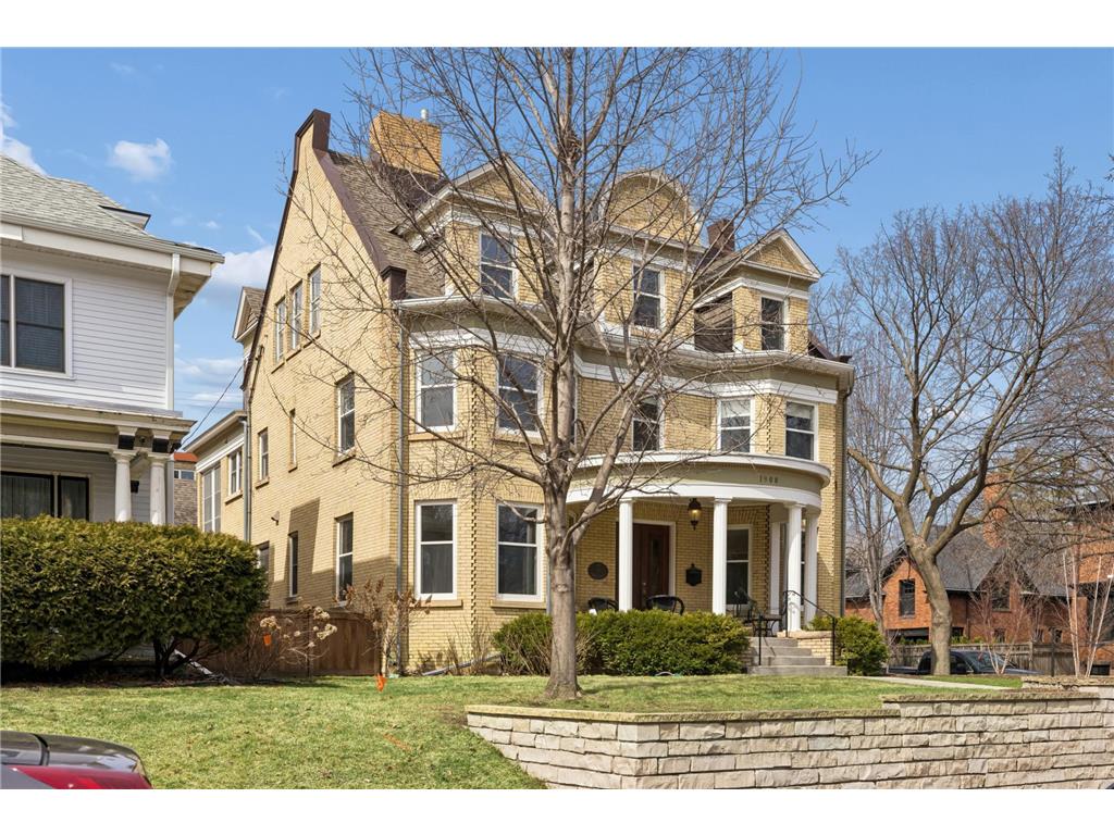 1900 Dupont Avenue S Minneapolis MN 55403 7037590 image2