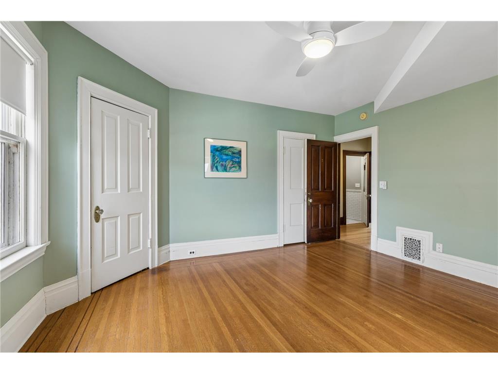 1900 Dupont Avenue S Minneapolis MN 55403 7037590 image41