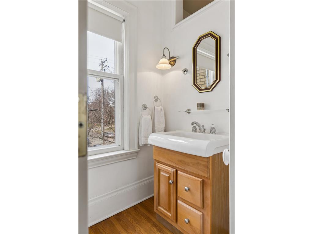 1900 Dupont Avenue S Minneapolis MN 55403 7037590 image42