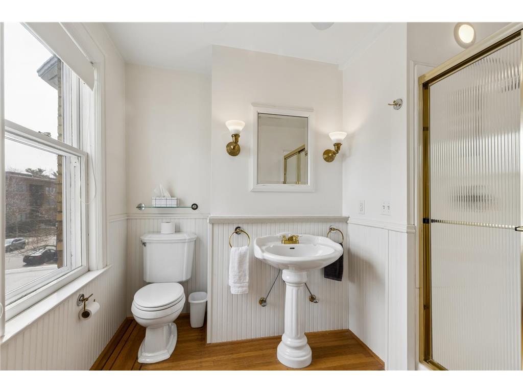1900 Dupont Avenue S Minneapolis MN 55403 7037590 image45