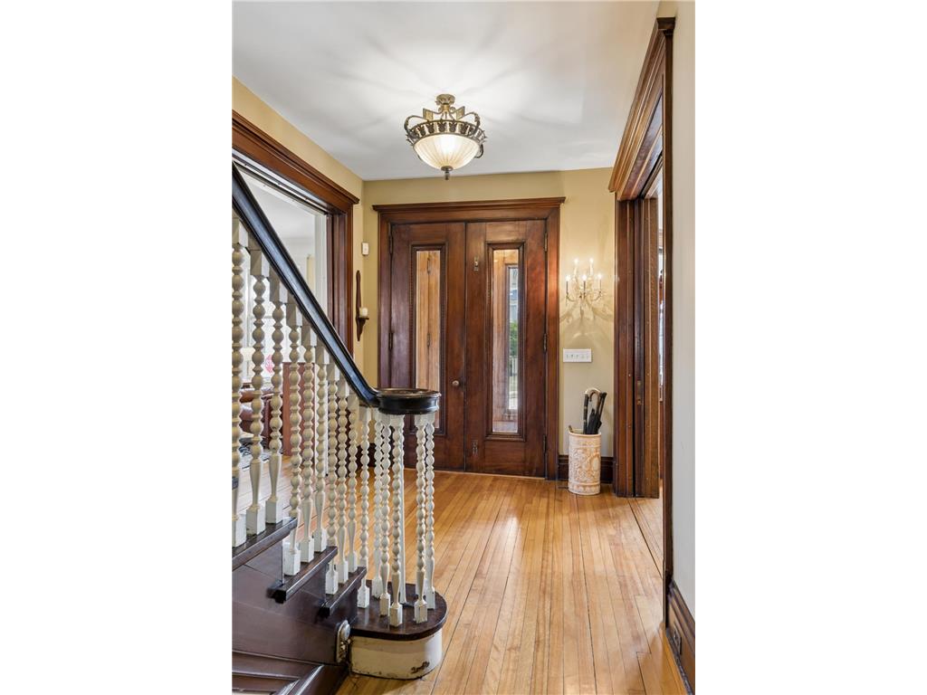 1900 Dupont Avenue S Minneapolis MN 55403 7037590 image8