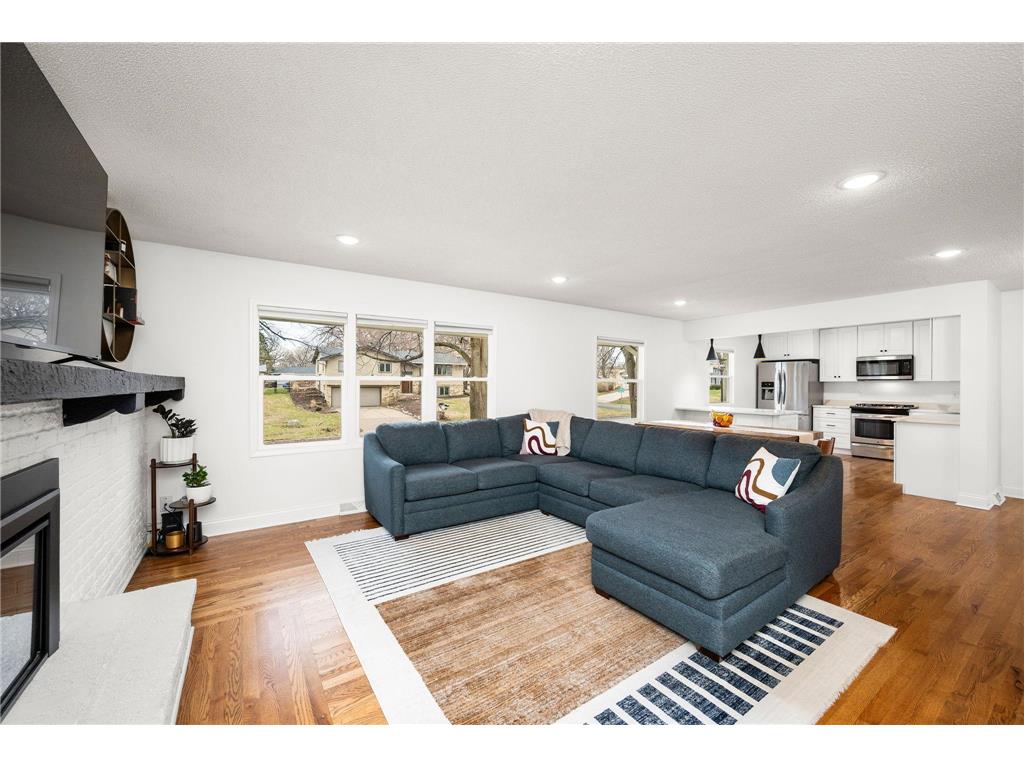 1900 Maryland Avenue N Golden Valley MN 55427 7054286 image11