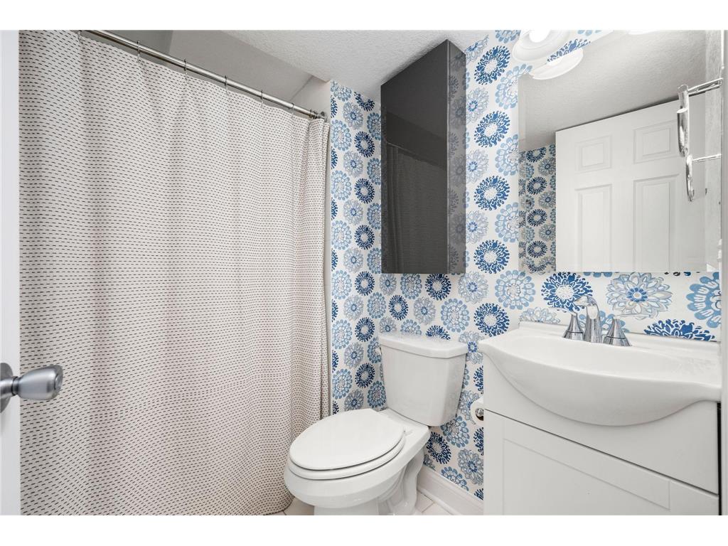 1900 Maryland Avenue N Golden Valley MN 55427 7054286 image24
