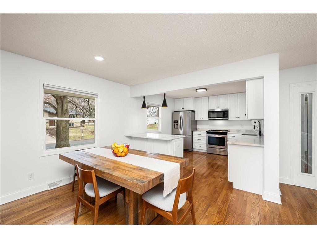 1900 Maryland Avenue N Golden Valley MN 55427 7054286 image3