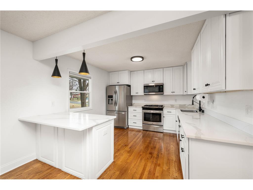 1900 Maryland Avenue N Golden Valley MN 55427 7054286 image4