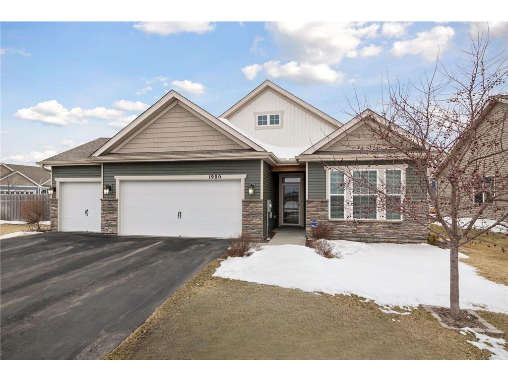 1900 Meridian Curve Carver MN 55315 7018842 image1