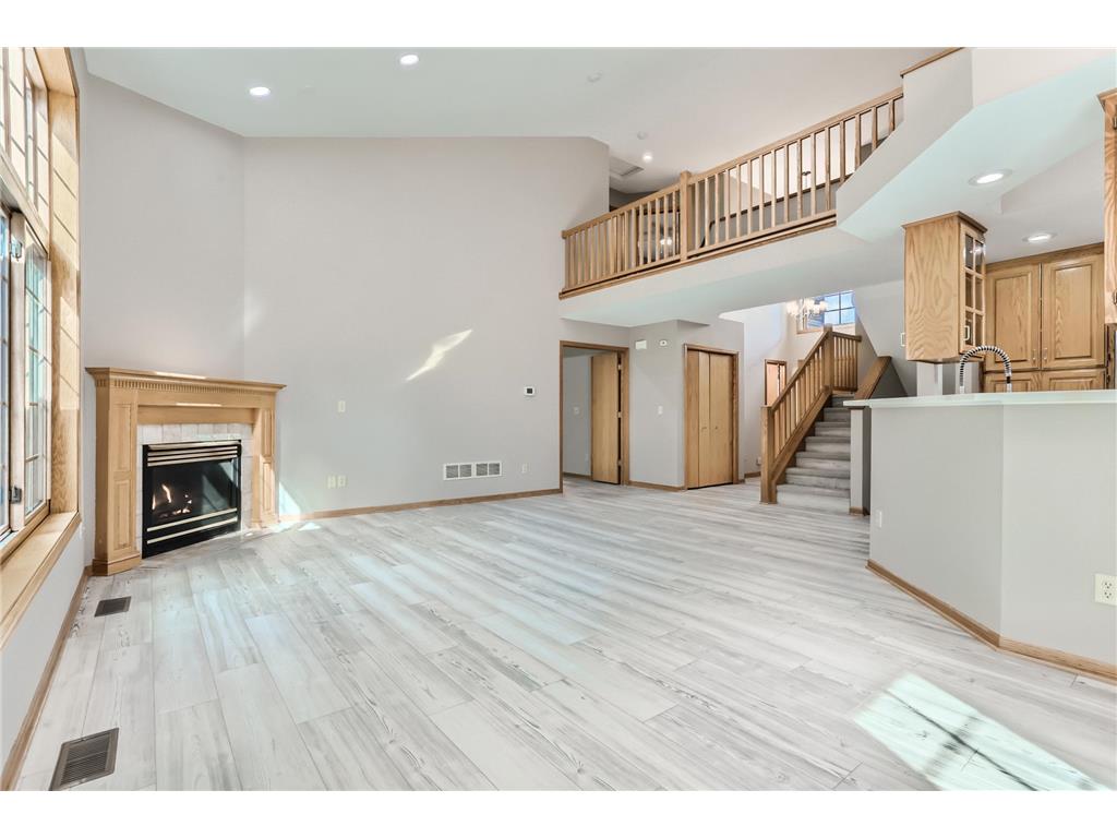 1900 Ridgecrest Circle Eagan MN 55122 6500402 image1