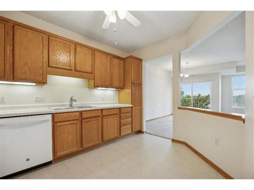 1900 Rush Lake Trail #315 New Brighton MN 55112 7032646 image8