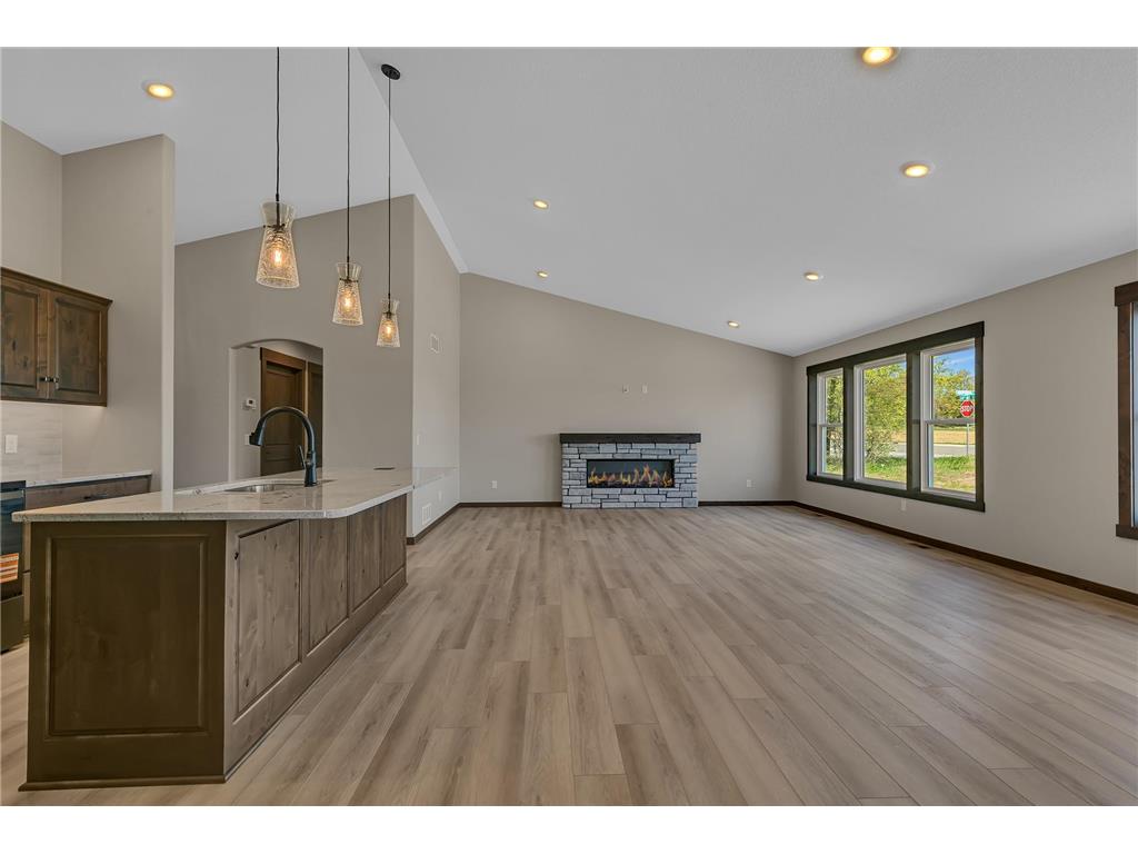 1900 Sandstone Loop S Sartell MN 56377 7000862 image6