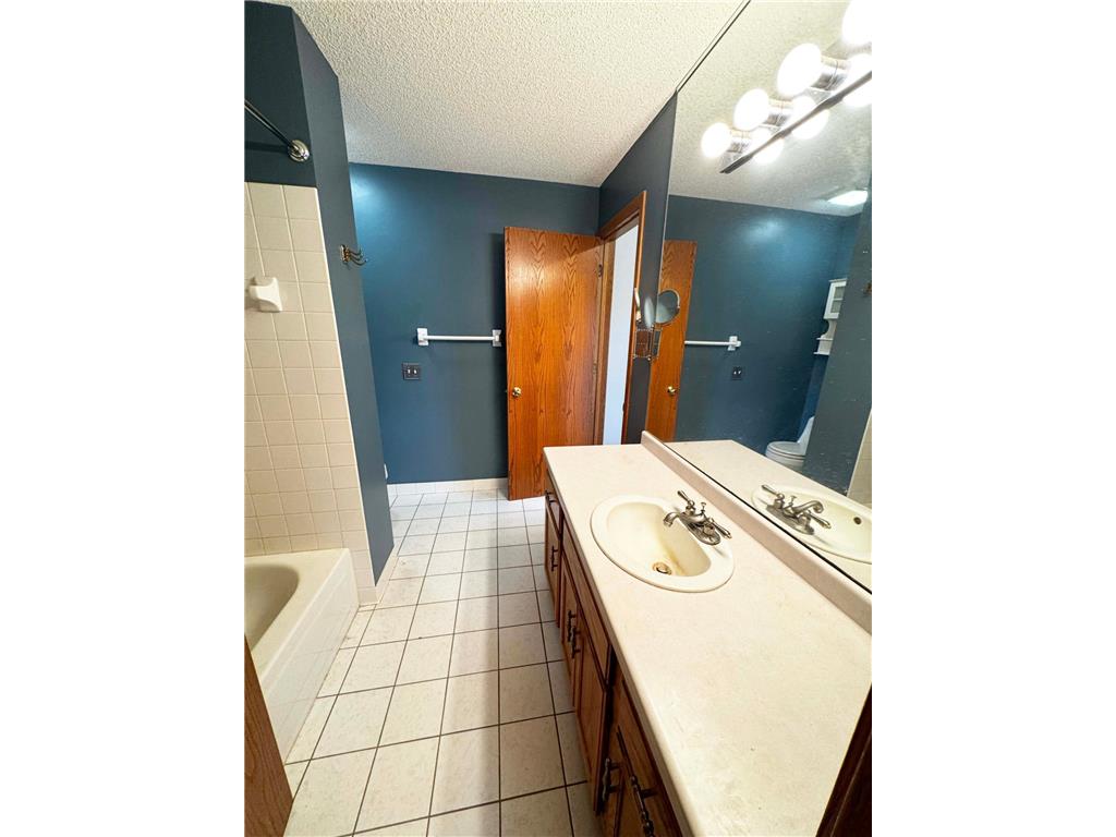 1900 Shenandoah Court #H Plymouth MN 55447 6782165 image6