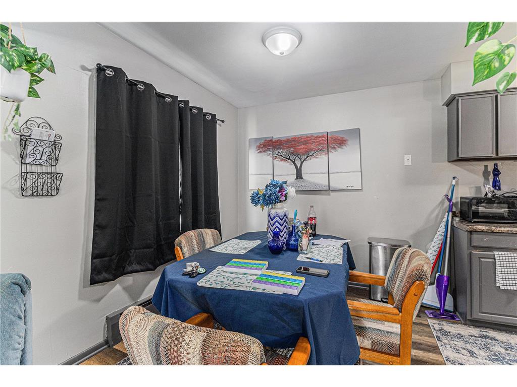 1900 Vincent Avenue N Minneapolis MN 55411 6813799 image10