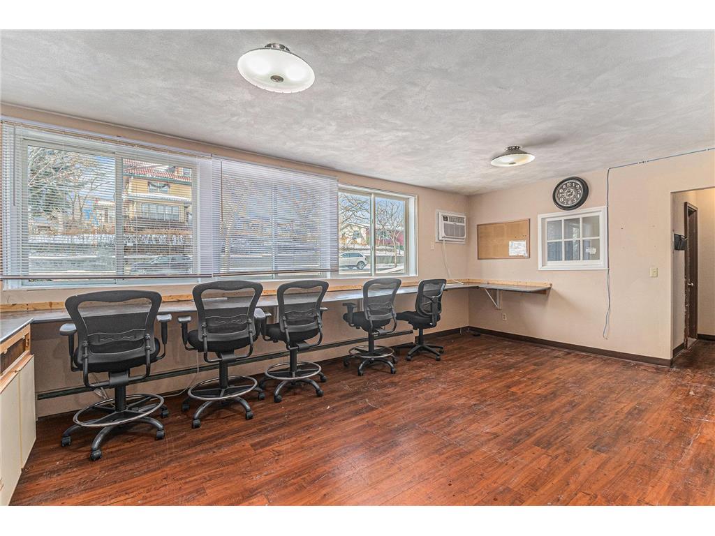 1900 Vincent Avenue N Minneapolis MN 55411 6813799 image19