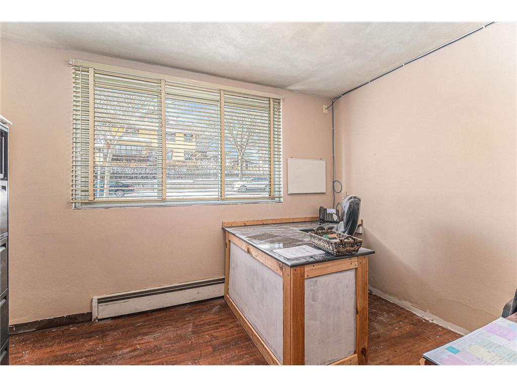 1900 Vincent Avenue N Minneapolis MN 55411 6813799 image20