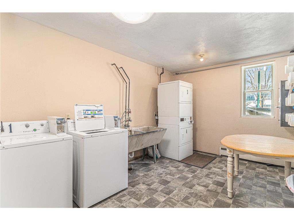 1900 Vincent Avenue N Minneapolis MN 55411 6813799 image23