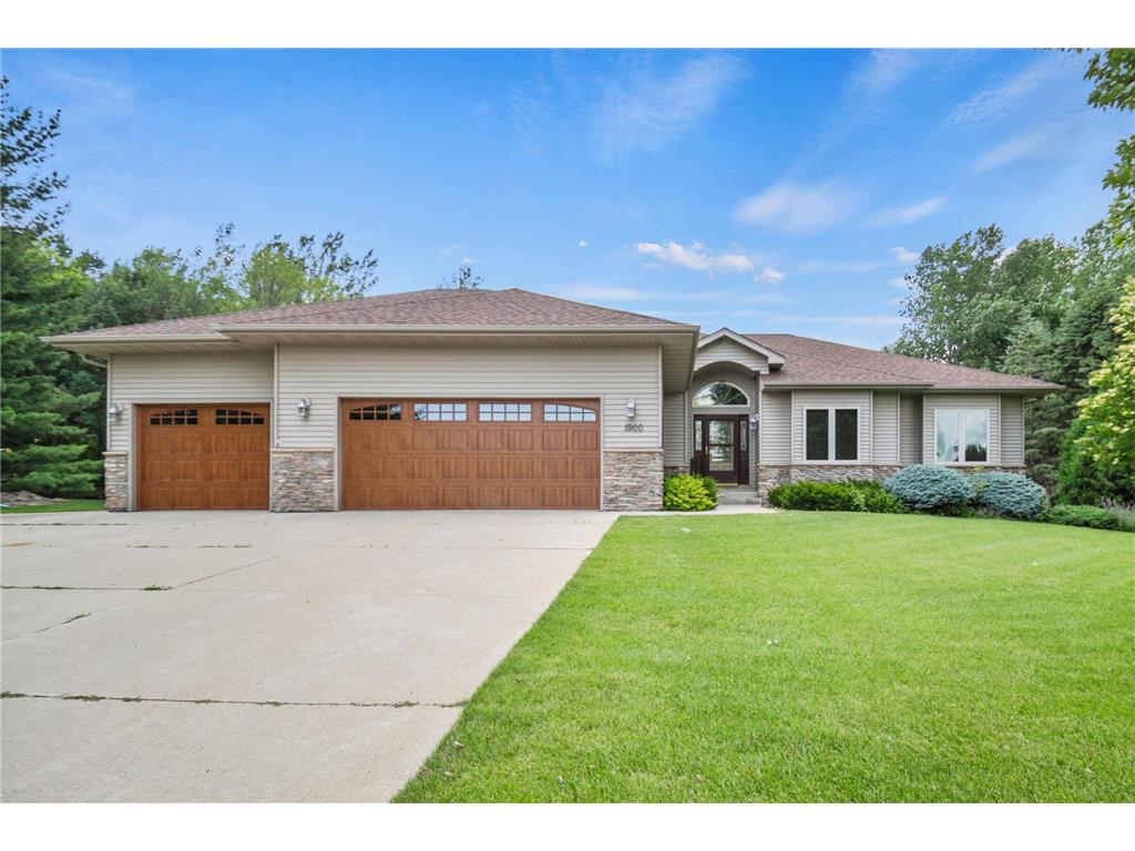 1900 Woodcrest Drive NE Owatonna MN 55060 6559844 image1