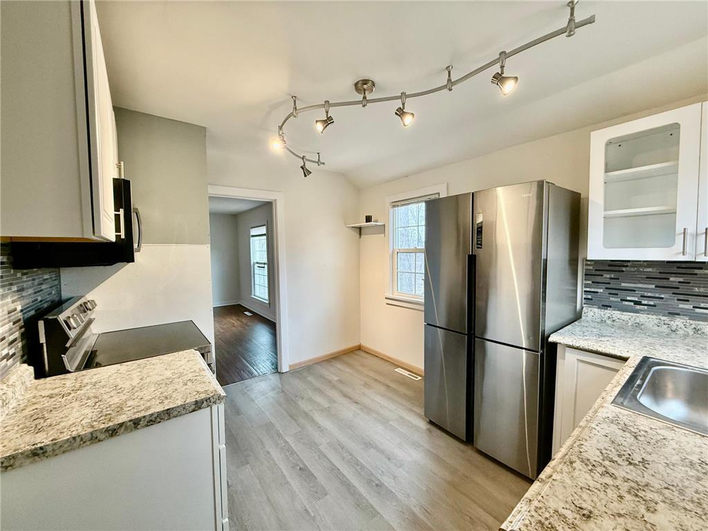 19002 Old Excelsior Boulevard Minnetonka MN 55345 7043076 image12