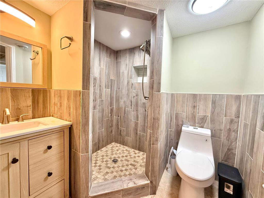 19002 Old Excelsior Boulevard Minnetonka MN 55345 7043076 image14