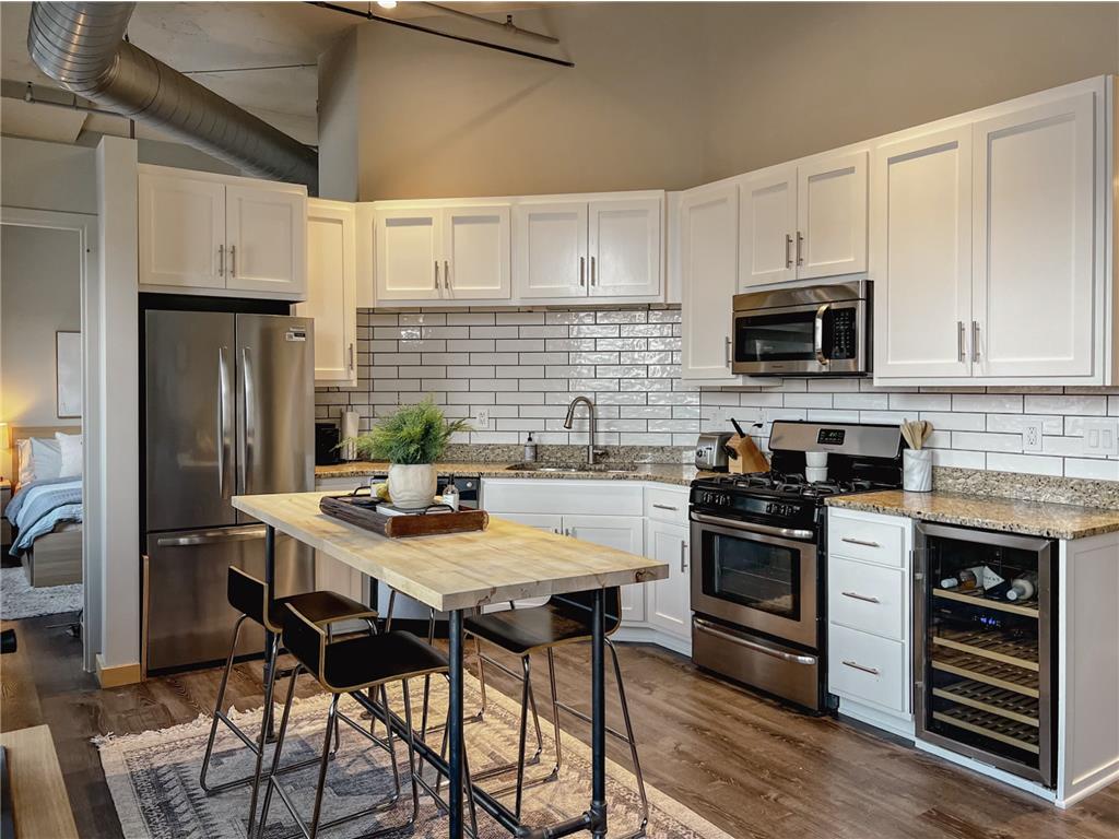 1901 E Hennepin Avenue #104 Minneapolis MN 55413 7082613 image1