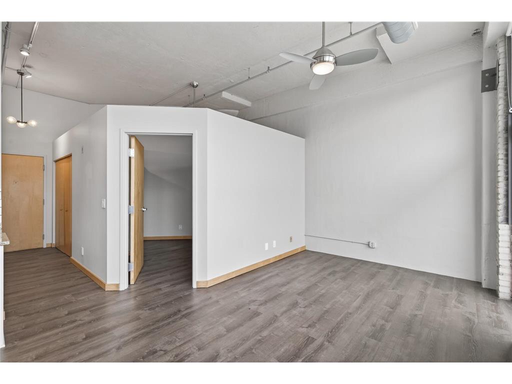 1901 E Hennepin Avenue #104 Minneapolis MN 55413 7082613 image14