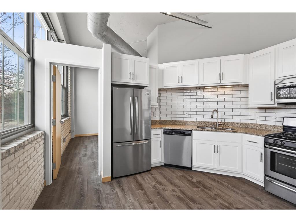 1901 E Hennepin Avenue #104 Minneapolis MN 55413 7082613 image23
