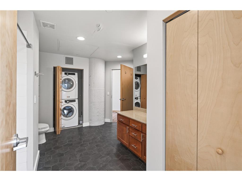 1901 E Hennepin Avenue #104 Minneapolis MN 55413 7082613 image29