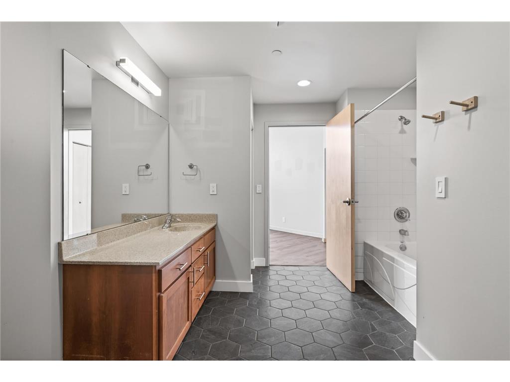 1901 E Hennepin Avenue #104 Minneapolis MN 55413 7082613 image30