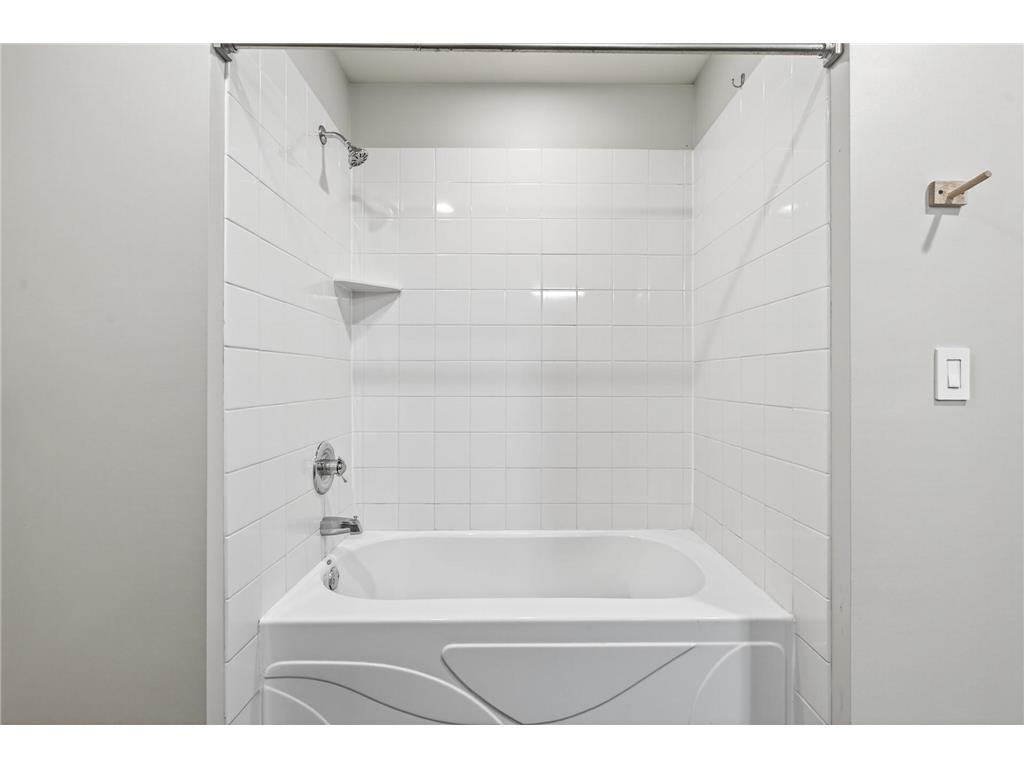 1901 E Hennepin Avenue #104 Minneapolis MN 55413 7082613 image32
