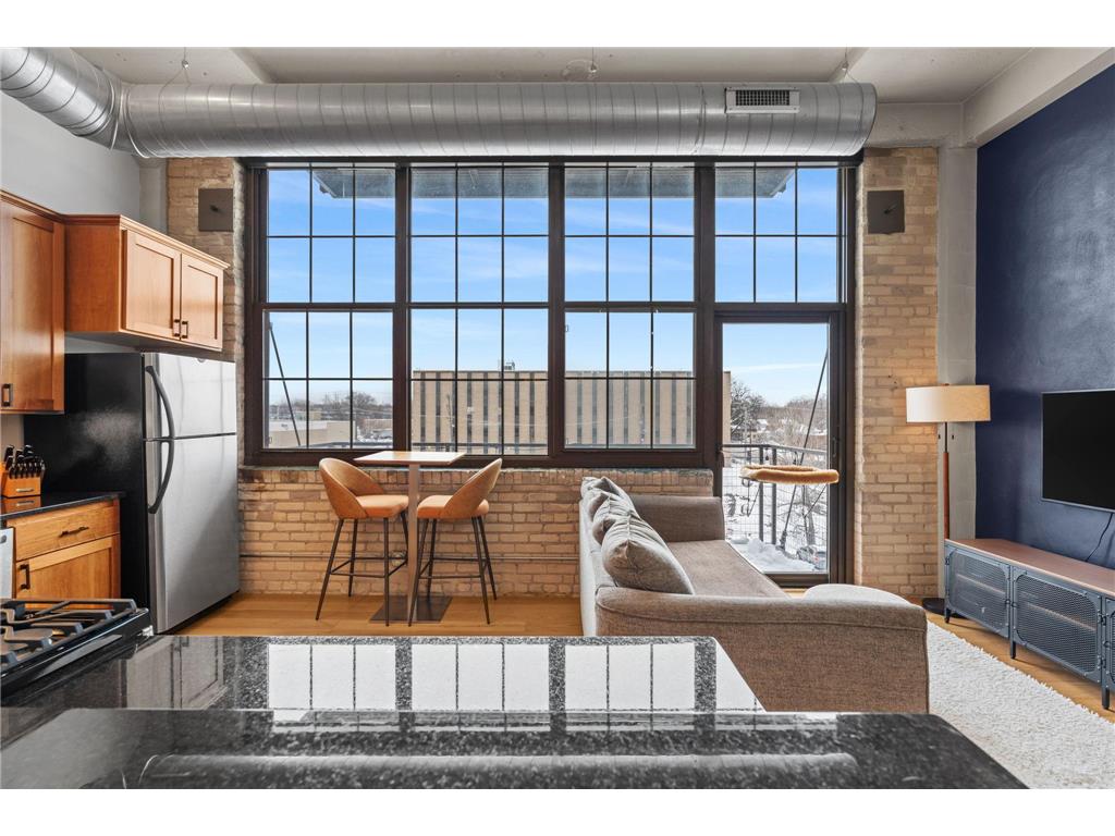 1901 E Hennepin Avenue #306 Minneapolis MN 55413 7074238 image1