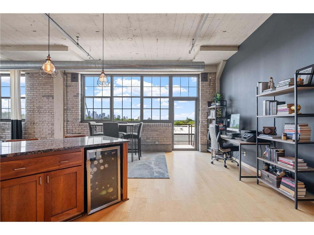 1901 E Hennepin Avenue #401 Minneapolis MN 55413 6406317 image1