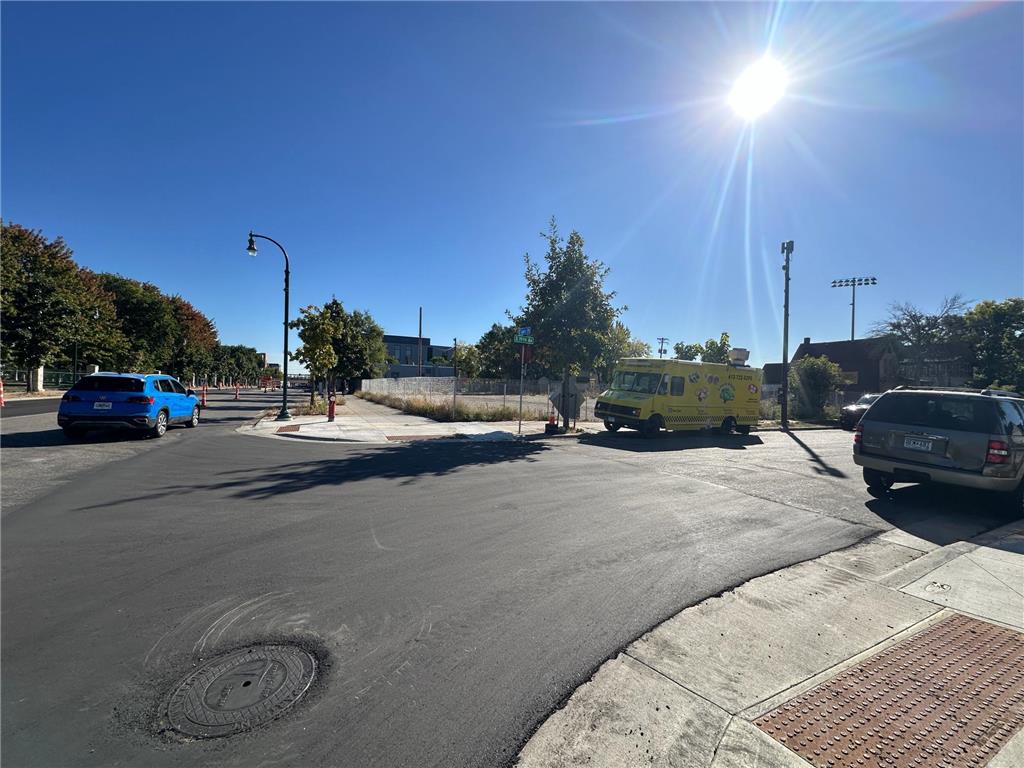 1901 E Lake Street Minneapolis MN 55407 6767289 image1
