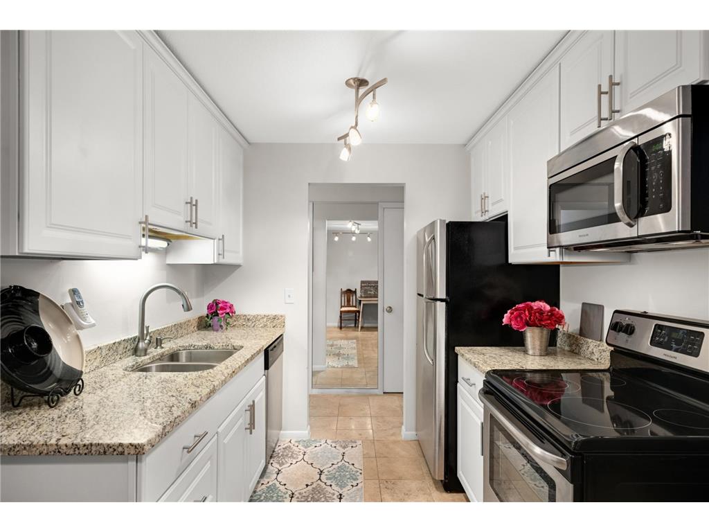 1901 Emerson Avenue S #104 Minneapolis MN 55403 7104852 image16